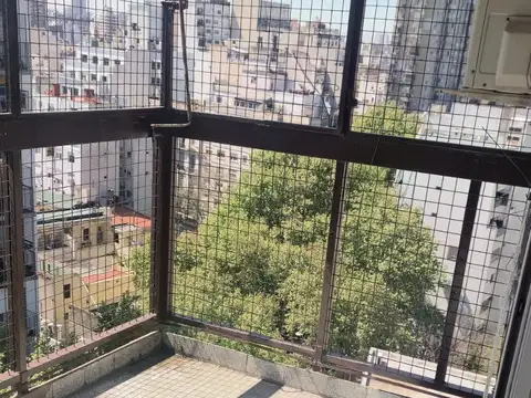 4 amb 2 COCHERAS CUBIERTAS Excelente ubicación MUY LUMINOSO amplio balcón. Inigualable Visítelo