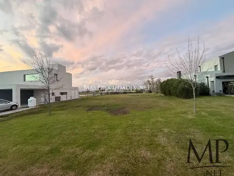 Venta Terreno / Lote a la laguna en Magallanes Pueblos del Plata Hudson 100