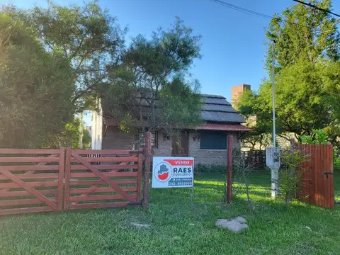 Casa con amplio terreno en Villa California