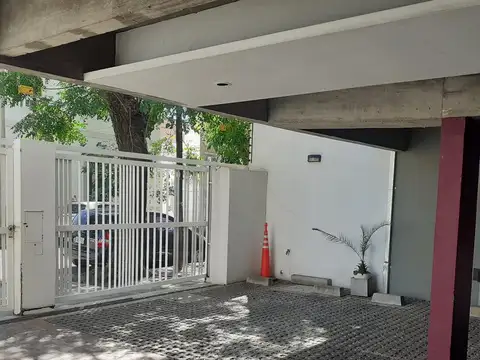 Cochera descubierta en alquiler San Isidro