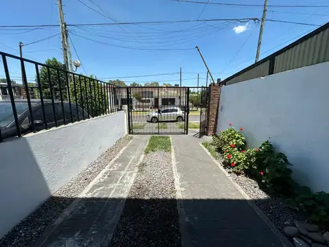 Urrestarazu n° 1810 entre San Mauro Castelverde y Benito Pérez Galdós, Quilmes Oeste, Provincia de Buenos Aires,