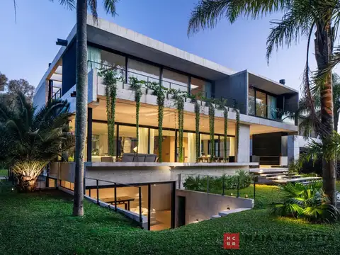 Casa en Venta en Barrio Cerrado en Martínez | Finca Sarmiento