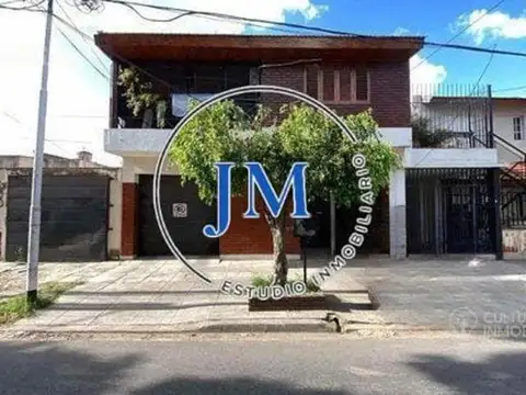PH TIPO CASA EXELENTE UBICACION 4 AMBIENTES  , MUY LUMINOSO