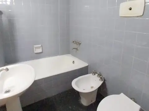Excelente dos amb inmejorable ubicacion