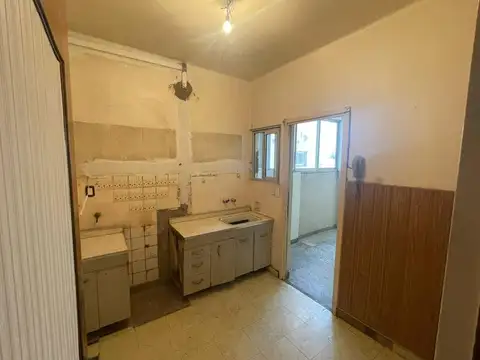 Pasco 1255 , Piso 4