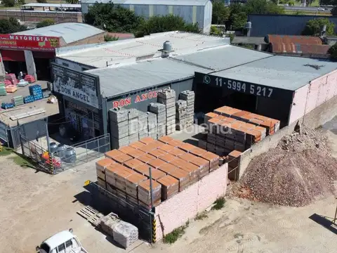 Depósito Galpón  en Venta en Moreno
