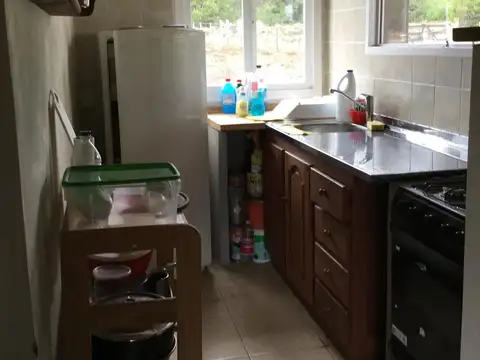 Casa 3 ambientes con 1 baño