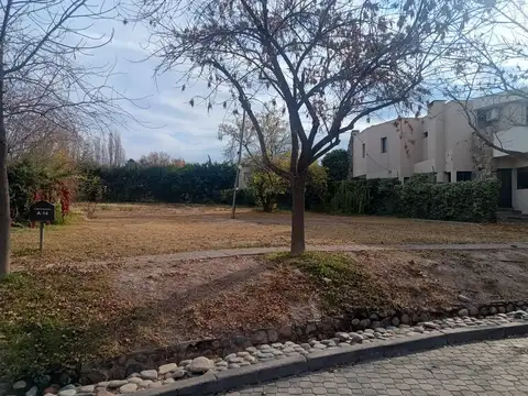 Terreno en Venta en Chacras de Coria, USD 235.000