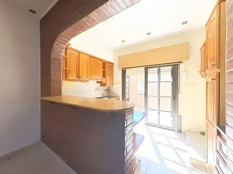 Venta PH 3 Amb. Munro – Patio y Buena Ubicación