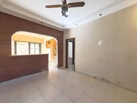 Depto Tipo Casa 3 ambientes con 1 baño
