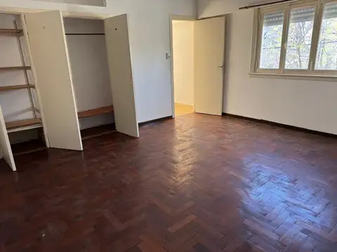 Depto Tipo Casa en Alquiler de 2 dormitorios
