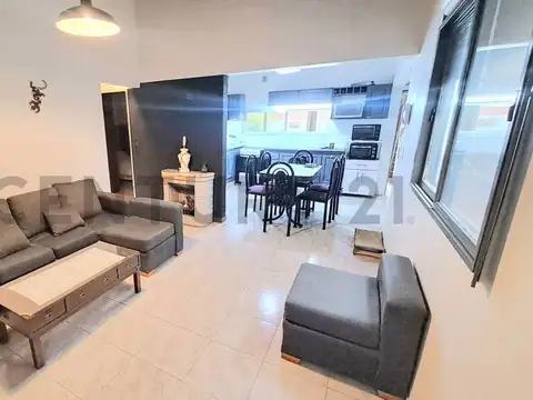 Depto Tipo Casa en Venta de 4 ambientes