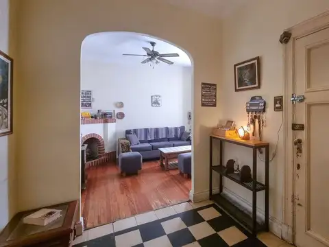 Casa en Venta en Versalles, USD 230.000