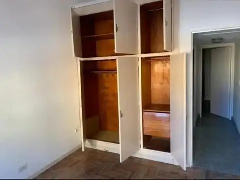 Casa en Alquiler con 1 cochera
