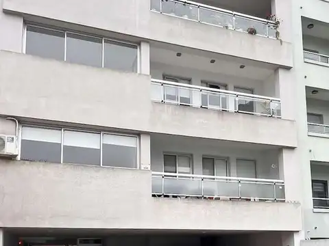COCHERA EN VENTA - LA PLATA