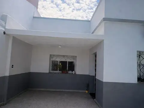 Casa Chalet  en Venta en Villa Domínico, Avellaneda, G.B.A. Zona Sur