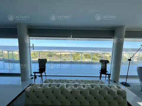 Venta apartamento 4 dormitorios. Playa brava, Punta del Este
