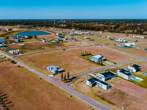 Terreno en Venta en Los Juncos, USD 21.000