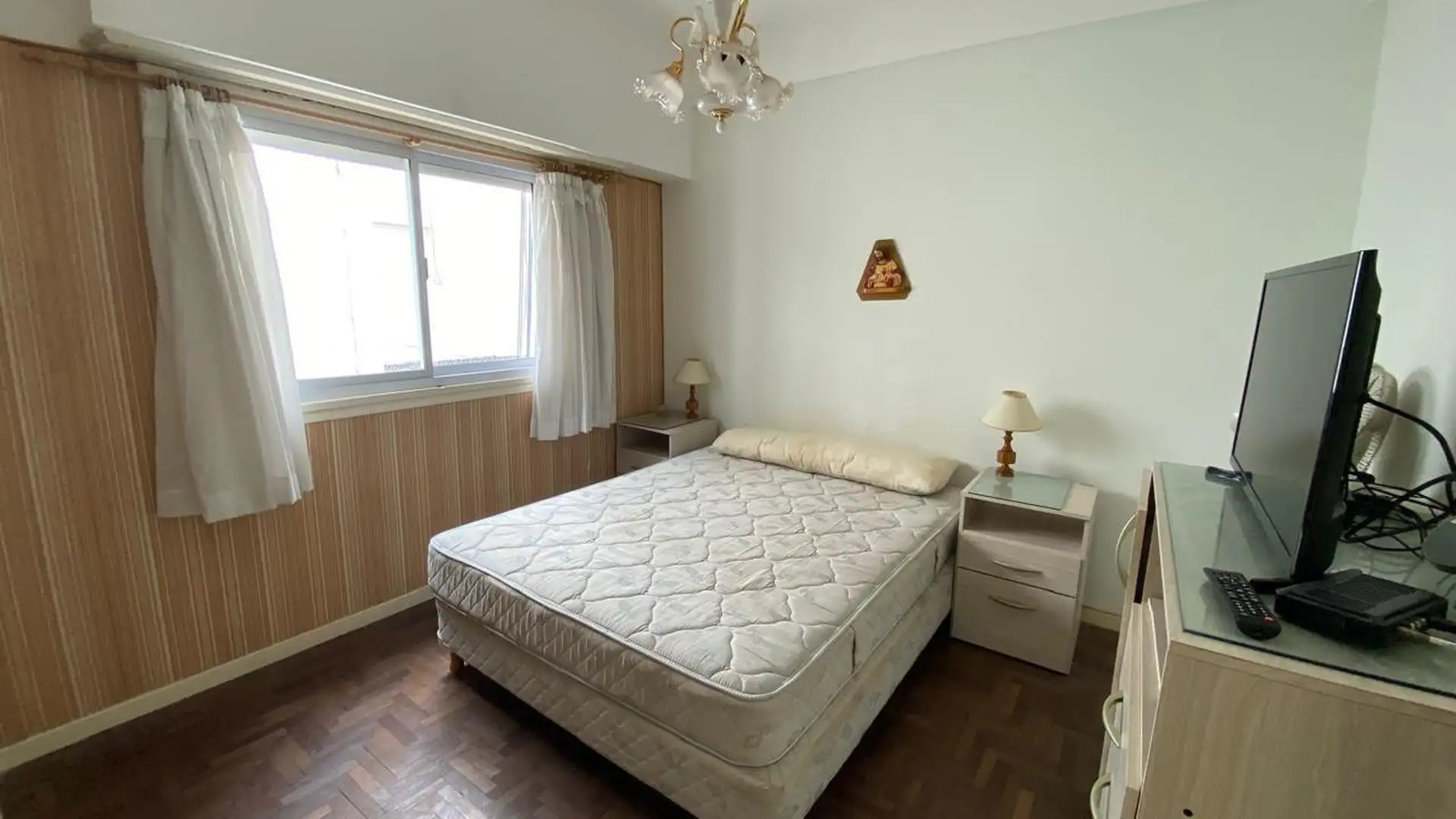 Depto 4 amb, 80m² en Colon 2200, luminoso y con 2 baños