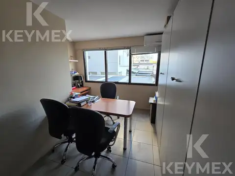 Oficina en Venta al Este