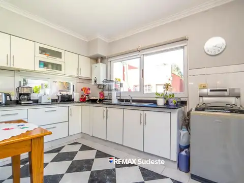 Casa en Venta en Bahía Blanca, USD 245.000