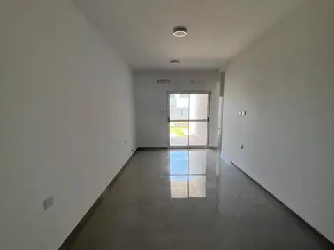 ALQUILÓ CASA 2 DORM, EN UNA PLANTA, PISCINA BARRIO NORTE 