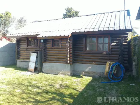 Casa 2 ambientes con 1 baño
