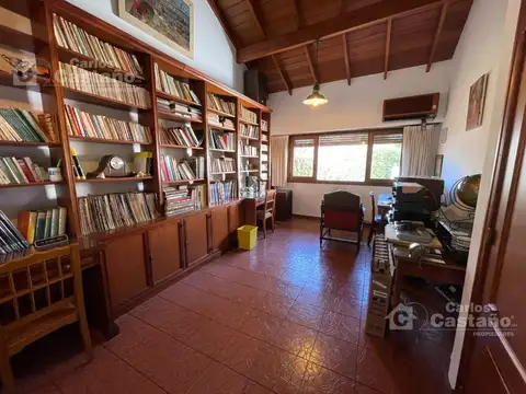 Casa en Venta con 1 cochera