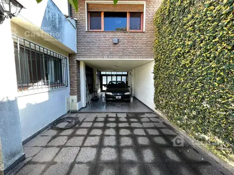 Carlos Francisco Melo al 2500