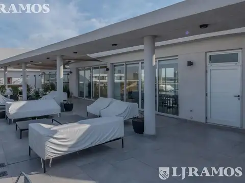 Loft Ayres Studios, Ayres Vila