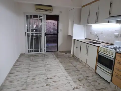 Depto Tipo Casa en Venta con 1 cocheras