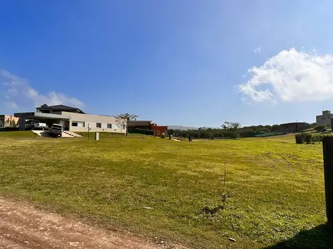Terreno en Venta en Los Nogales, USD 17.000