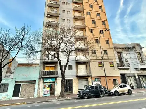 Venta departamento monoambiente Constitucion.