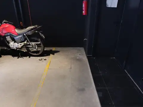 VENTA  Espacio para estacionamiento de moto en Ovidio Lagos 115  Capadocia 10 Rosario