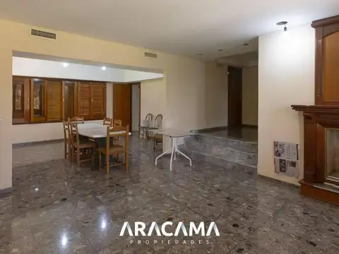 Casa en Venta de 5 dormitorios