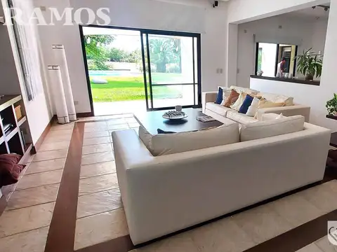 Casa en Alquiler de 4 dormitorios