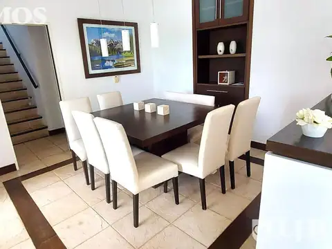 Casa en Alquiler en Villanueva, USD 3.300