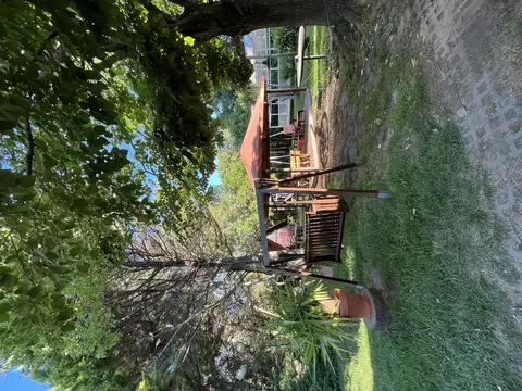 Casa en Venta en Villa Elisa [Cod: 742]
