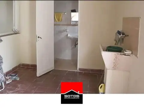 Casa 4 Dormitorio con amplio patio