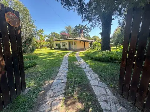 Comandante González 400