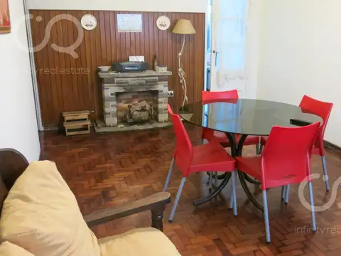 Casa 4 ambientes con 2 baños