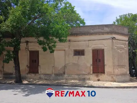 Edina Ferreira de Molina 700