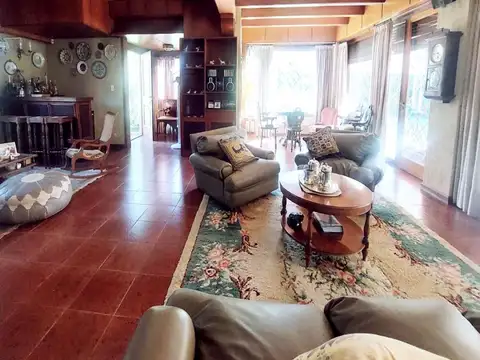 Casa en Venta en Grosellar, USD 460.000