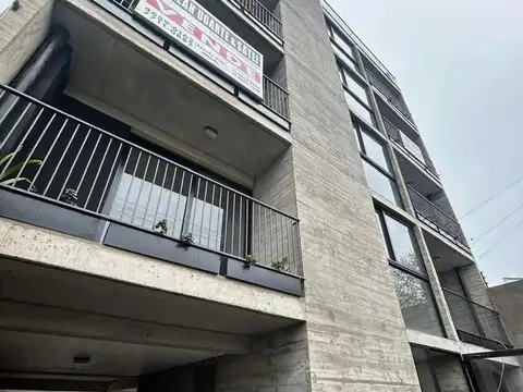 Sarmiento 200, Piso 1