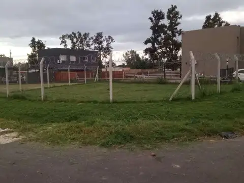 Terreno / Lote en venta de 280m2 ubicado en Del Viso Barrio Las Casuarinas