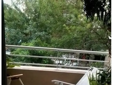 Súperamplio depto con Pileta, gran parque central privado, c