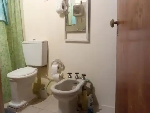 Casa 3 ambientes con 2 baños