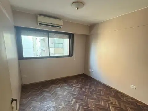 Entre Rios 1100, Piso 6