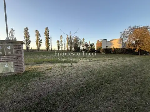 Lote en venta Barrio Los Juncos Luján