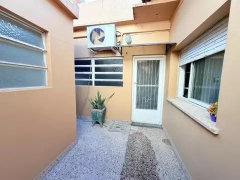 Depto Tipo Casa 4 ambientes con 1 baño